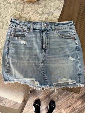 American Eagle Outfitters Light Blue Distressed Denim Mini Skirt